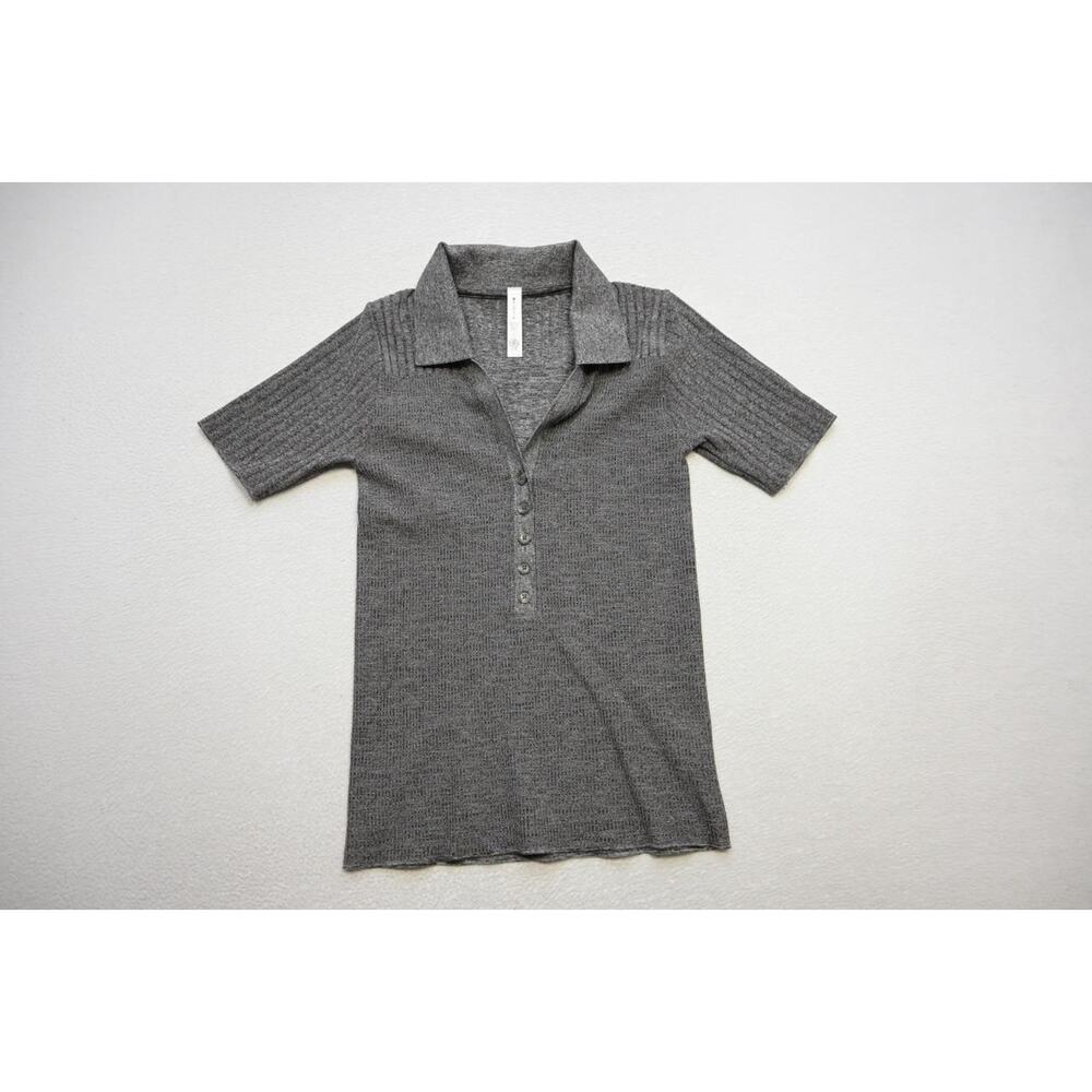 Athleta Athletic Shirt Top Gray Stretch‎ Short Sleeve Half Button Womens Small